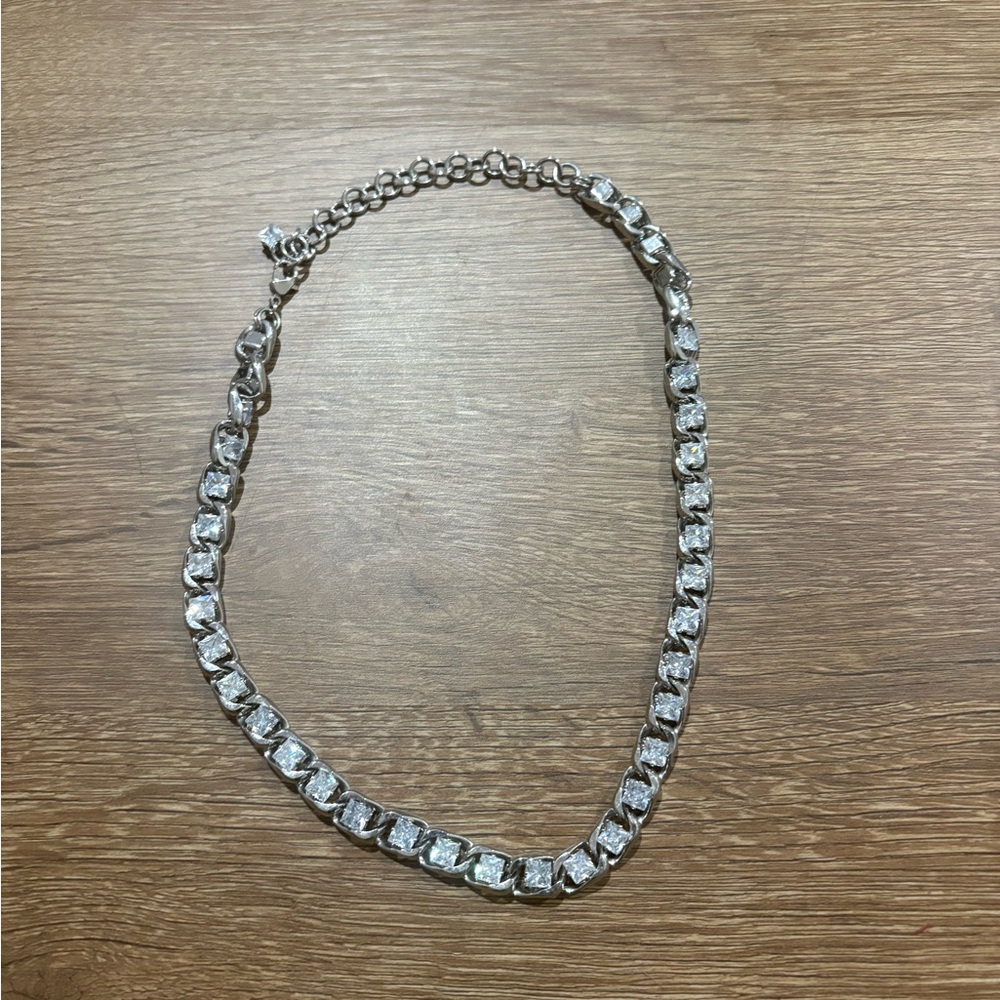 Elegant Silver Necklace